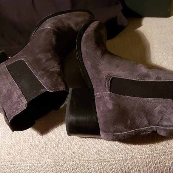 comfortable suede boot - Picture 3 of 6
